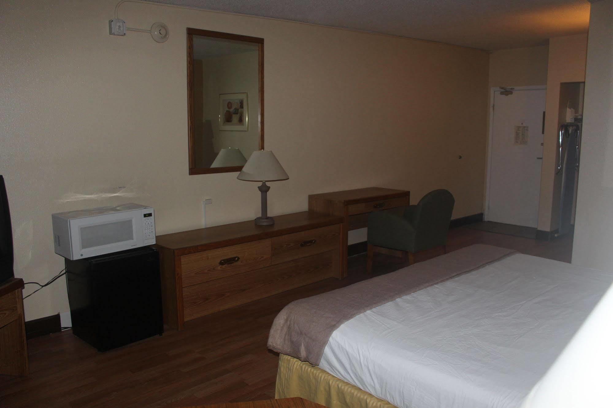Fortuna Inn And Suites Тусон Экстерьер фото